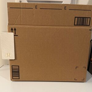 Women’s athletic mystery bundle!!!!